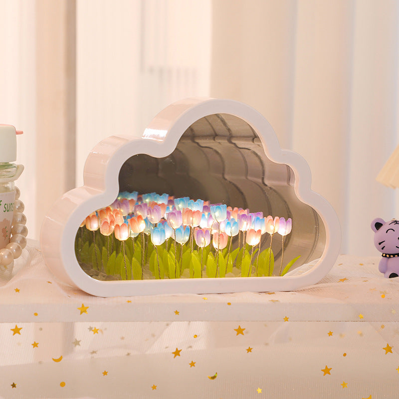 Infinity Tulip Cloud