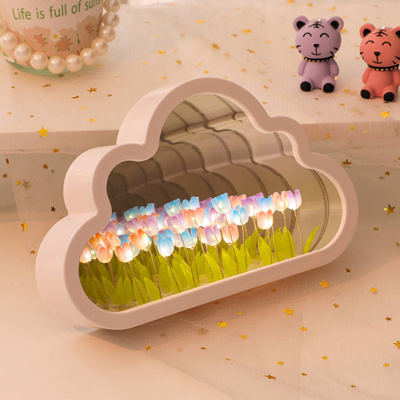 Infinity Tulip Cloud